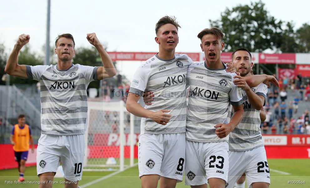 SPO, viertklassig, vierthöchste Spielklasse, Voetbal, Teamsport, Sport, Soccer, Saison 2024 2025, Profifußball, Männer, Mannschaftssport, Würzburg, Le Football, Herren, Germany, GER, Fußball, Futbol, Fussball, Fotball, Viertklassigkeit, Vierte Liga, Deutschland, DFB, DEU, AKON ARENA, Calcio, Regionalliga, Regionalliga Bayern, 2024/25, 2. Spieltag - Bild-ID: 1000564