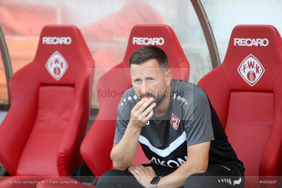 SPO, viertklassig, vierthöchste Spielklasse, Voetbal, Teamsport, Sport, Soccer, Saison 2024 2025, Profifußball, Männer, Mannschaftssport, Würzburg, Le Football, Herren, Germany, GER, Fußball, Futbol, Fussball, Fotball, Viertklassigkeit, Vierte Liga, Deutschland, DFB, DEU, AKON ARENA, Calcio, Regionalliga, Regionalliga Bayern, 2024/25, 2. Spieltag - Bild-ID: 1000607 SPO, viertklassig, vierthöchste Spielklasse, Voetbal, Teamsport, Sport, Soccer, Saison 2024 2025, Profifußball, Männer, Mannschaftssport, Würzburg, Le Football, Herren, Germany, GER, Fußball, Futbol, Fussball, Fotball, Viertklassigkeit, Vierte Liga, Deutschland, DFB, DEU, AKON ARENA, Calcio, Regionalliga, Regionalliga Bayern, 2024/25, 2. Spieltag - Bild-ID: 1000607