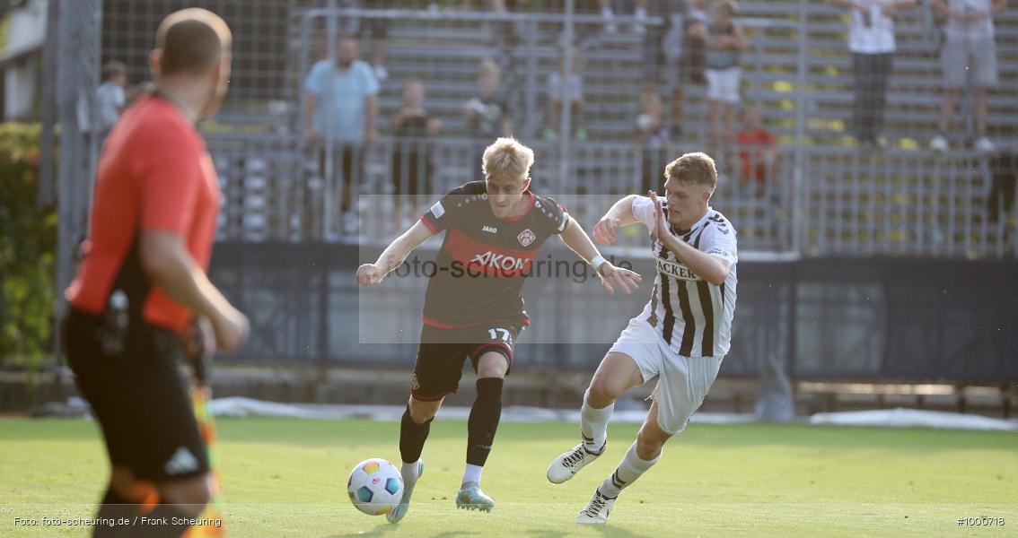 SPO, viertklassig, vierthöchste Spielklasse, Voetbal, Teamsport, Sport, Soccer, Saison 2024 2025, Profifußball, Männer, Mannschaftssport, Burghausen, Le Football, Herren, Germany, GER, Fußball, Futbol, Fussball, Fotball, Viertklassigkeit, Vierte Liga, Deutschland, DFB, DEU, Wacker-Arena, Calcio, Regionalliga, Regionalliga Bayern, 2024/25, 3. Spieltag - Bild-ID: 1000718 SPO, viertklassig, vierthöchste Spielklasse, Voetbal, Teamsport, Sport, Soccer, Saison 2024 2025, Profifußball, Männer, Mannschaftssport, Burghausen, Le Football, Herren, Germany, GER, Fußball, Futbol, Fussball, Fotball, Viertklassigkeit, Vierte Liga, Deutschland, DFB, DEU, Wacker-Arena, Calcio, Regionalliga, Regionalliga Bayern, 2024/25, 3. Spieltag - Bild-ID: 1000718