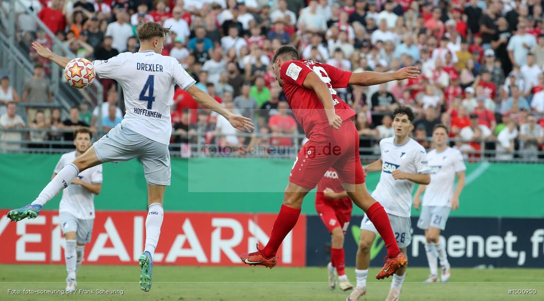 SPO, Voetbal, Turnier, Teamsport, Sport, Soccer, Würzburg, Saison 2024 2025, Profifußball, Pokalwettbewerb, Pokal, Männer, Mannschaftssport, Le Football, Herren, Germany, GER, Fußball, Futbol, Fussball, Fotball, Deutschland, Deutscher Fußball-Bund, DFB-Pokal, DFB, DEU, Calcio, Regionalliga Bayern gegen Bundesligist, AKON ARENA, 2024/25, 1. Runde, 1. Hauptrunde - Bild-ID: 1000950 SPO, Voetbal, Turnier, Teamsport, Sport, Soccer, Würzburg, Saison 2024 2025, Profifußball, Pokalwettbewerb, Pokal, Männer, Mannschaftssport, Le Football, Herren, Germany, GER, Fußball, Futbol, Fussball, Fotball, Deutschland, Deutscher Fußball-Bund, DFB-Pokal, DFB, DEU, Calcio, Regionalliga Bayern gegen Bundesligist, AKON ARENA, 2024/25, 1. Runde, 1. Hauptrunde - Bild-ID: 1000950