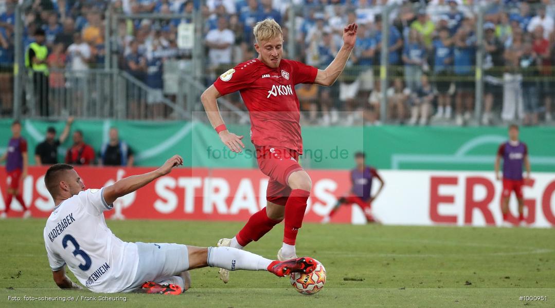 SPO, Voetbal, Turnier, Teamsport, Sport, Soccer, Würzburg, Saison 2024 2025, Profifußball, Pokalwettbewerb, Pokal, Männer, Mannschaftssport, Le Football, Herren, Germany, GER, Fußball, Futbol, Fussball, Fotball, Deutschland, Deutscher Fußball-Bund, DFB-Pokal, DFB, DEU, Calcio, Regionalliga Bayern gegen Bundesligist, AKON ARENA, 2024/25, 1. Runde, 1. Hauptrunde - Bild-ID: 1000951 SPO, Voetbal, Turnier, Teamsport, Sport, Soccer, Würzburg, Saison 2024 2025, Profifußball, Pokalwettbewerb, Pokal, Männer, Mannschaftssport, Le Football, Herren, Germany, GER, Fußball, Futbol, Fussball, Fotball, Deutschland, Deutscher Fußball-Bund, DFB-Pokal, DFB, DEU, Calcio, Regionalliga Bayern gegen Bundesligist, AKON ARENA, 2024/25, 1. Runde, 1. Hauptrunde - Bild-ID: 1000951