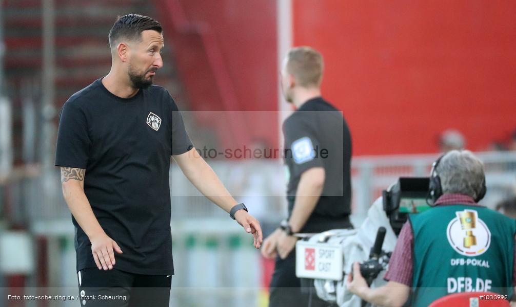 SPO, Voetbal, Turnier, Teamsport, Sport, Soccer, Würzburg, Saison 2024 2025, Profifußball, Pokalwettbewerb, Pokal, Männer, Mannschaftssport, Le Football, Herren, Germany, GER, Fußball, Futbol, Fussball, Fotball, Deutschland, Deutscher Fußball-Bund, DFB-Pokal, DFB, DEU, Calcio, Regionalliga Bayern gegen Bundesligist, AKON ARENA, 2024/25, 1. Runde, 1. Hauptrunde - Bild-ID: 1000992 SPO, Voetbal, Turnier, Teamsport, Sport, Soccer, Würzburg, Saison 2024 2025, Profifußball, Pokalwettbewerb, Pokal, Männer, Mannschaftssport, Le Football, Herren, Germany, GER, Fußball, Futbol, Fussball, Fotball, Deutschland, Deutscher Fußball-Bund, DFB-Pokal, DFB, DEU, Calcio, Regionalliga Bayern gegen Bundesligist, AKON ARENA, 2024/25, 1. Runde, 1. Hauptrunde - Bild-ID: 1000992
