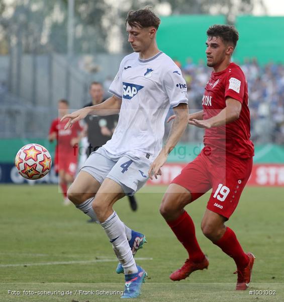 SPO, Voetbal, Turnier, Teamsport, Sport, Soccer, Würzburg, Saison 2024 2025, Profifußball, Pokalwettbewerb, Pokal, Männer, Mannschaftssport, Le Football, Herren, Germany, GER, Fußball, Futbol, Fussball, Fotball, Deutschland, Deutscher Fußball-Bund, DFB-Pokal, DFB, DEU, Calcio, Regionalliga Bayern gegen Bundesligist, AKON ARENA, 2024/25, 1. Runde, 1. Hauptrunde - Bild-ID: 1001002 SPO, Voetbal, Turnier, Teamsport, Sport, Soccer, Würzburg, Saison 2024 2025, Profifußball, Pokalwettbewerb, Pokal, Männer, Mannschaftssport, Le Football, Herren, Germany, GER, Fußball, Futbol, Fussball, Fotball, Deutschland, Deutscher Fußball-Bund, DFB-Pokal, DFB, DEU, Calcio, Regionalliga Bayern gegen Bundesligist, AKON ARENA, 2024/25, 1. Runde, 1. Hauptrunde - Bild-ID: 1001002