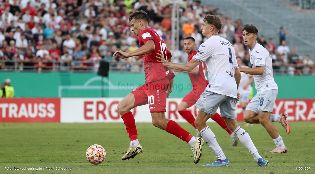 SPO, Voetbal, Turnier, Teamsport, Sport, Soccer, Würzburg, Saison 2024 2025, Profifußball, Pokalwettbewerb, Pokal, Männer, Mannschaftssport, Le Football, Herren, Germany, GER, Fußball, Futbol, Fussball, Fotball, Deutschland, Deutscher Fußball-Bund, DFB-Pokal, DFB, DEU, Calcio, Regionalliga Bayern gegen Bundesligist, AKON ARENA, 2024/25, 1. Runde, 1. Hauptrunde - Bild-ID: 1001007 SPO, Voetbal, Turnier, Teamsport, Sport, Soccer, Würzburg, Saison 2024 2025, Profifußball, Pokalwettbewerb, Pokal, Männer, Mannschaftssport, Le Football, Herren, Germany, GER, Fußball, Futbol, Fussball, Fotball, Deutschland, Deutscher Fußball-Bund, DFB-Pokal, DFB, DEU, Calcio, Regionalliga Bayern gegen Bundesligist, AKON ARENA, 2024/25, 1. Runde, 1. Hauptrunde - Bild-ID: 1001007