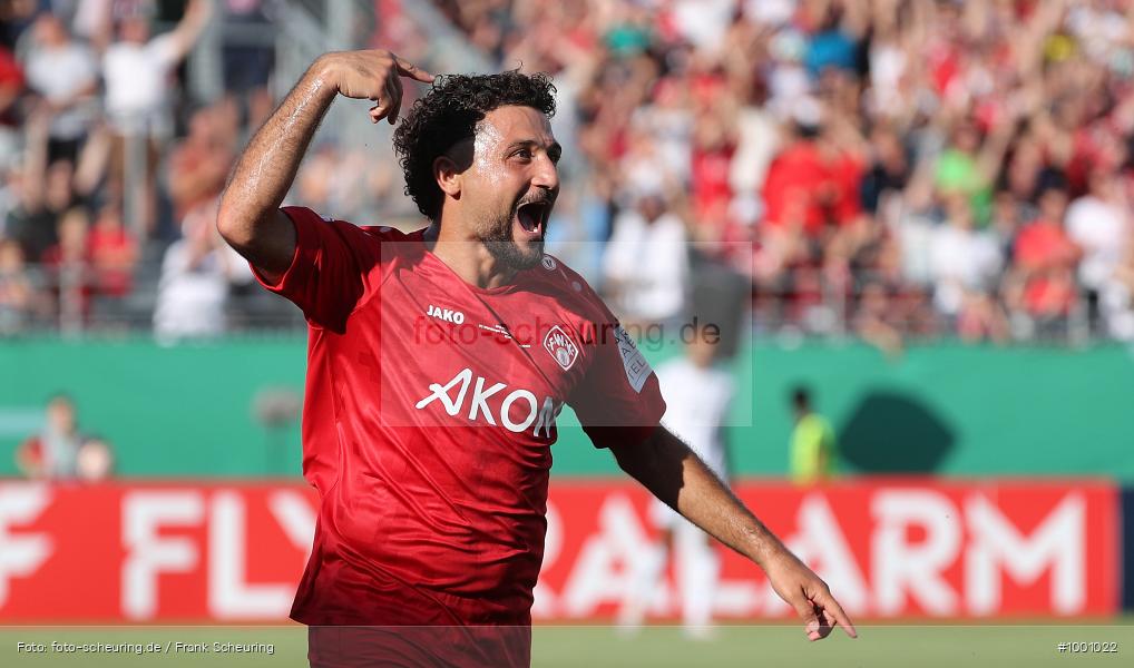 SPO, Voetbal, Turnier, Teamsport, Sport, Soccer, Würzburg, Saison 2024 2025, Profifußball, Pokalwettbewerb, Pokal, Männer, Mannschaftssport, Le Football, Herren, Germany, GER, Fußball, Futbol, Fussball, Fotball, Deutschland, Deutscher Fußball-Bund, DFB-Pokal, DFB, DEU, Calcio, Regionalliga Bayern gegen Bundesligist, AKON ARENA, 2024/25, 1. Runde, 1. Hauptrunde - Bild-ID: 1001022 SPO, Voetbal, Turnier, Teamsport, Sport, Soccer, Würzburg, Saison 2024 2025, Profifußball, Pokalwettbewerb, Pokal, Männer, Mannschaftssport, Le Football, Herren, Germany, GER, Fußball, Futbol, Fussball, Fotball, Deutschland, Deutscher Fußball-Bund, DFB-Pokal, DFB, DEU, Calcio, Regionalliga Bayern gegen Bundesligist, AKON ARENA, 2024/25, 1. Runde, 1. Hauptrunde - Bild-ID: 1001022