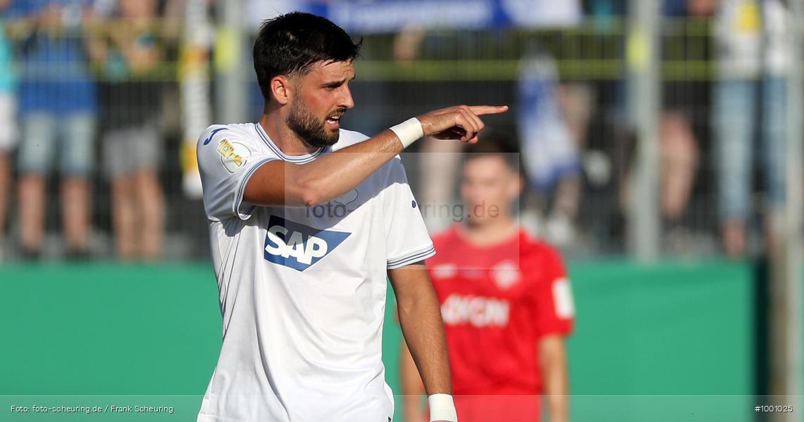 SPO, Voetbal, Turnier, Teamsport, Sport, Soccer, Würzburg, Saison 2024 2025, Profifußball, Pokalwettbewerb, Pokal, Männer, Mannschaftssport, Le Football, Herren, Germany, GER, Fußball, Futbol, Fussball, Fotball, Deutschland, Deutscher Fußball-Bund, DFB-Pokal, DFB, DEU, Calcio, Regionalliga Bayern gegen Bundesligist, AKON ARENA, 2024/25, 1. Runde, 1. Hauptrunde - Bild-ID: 1001025