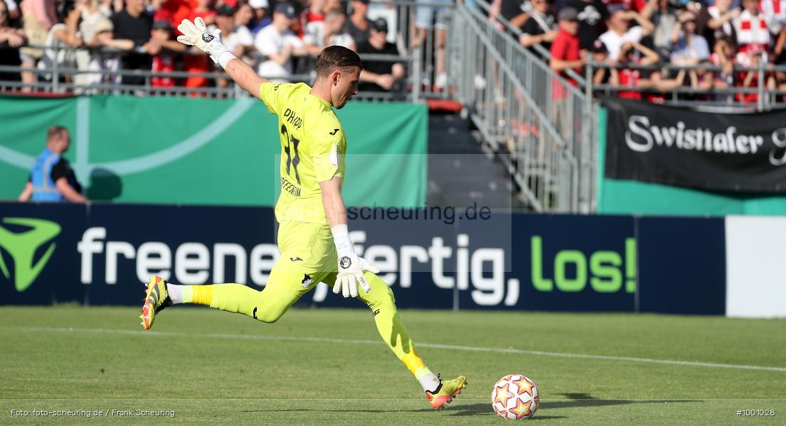 SPO, Voetbal, Turnier, Teamsport, Sport, Soccer, Würzburg, Saison 2024 2025, Profifußball, Pokalwettbewerb, Pokal, Männer, Mannschaftssport, Le Football, Herren, Germany, GER, Fußball, Futbol, Fussball, Fotball, Deutschland, Deutscher Fußball-Bund, DFB-Pokal, DFB, DEU, Calcio, Regionalliga Bayern gegen Bundesligist, AKON ARENA, 2024/25, 1. Runde, 1. Hauptrunde - Bild-ID: 1001028 SPO, Voetbal, Turnier, Teamsport, Sport, Soccer, Würzburg, Saison 2024 2025, Profifußball, Pokalwettbewerb, Pokal, Männer, Mannschaftssport, Le Football, Herren, Germany, GER, Fußball, Futbol, Fussball, Fotball, Deutschland, Deutscher Fußball-Bund, DFB-Pokal, DFB, DEU, Calcio, Regionalliga Bayern gegen Bundesligist, AKON ARENA, 2024/25, 1. Runde, 1. Hauptrunde - Bild-ID: 1001028