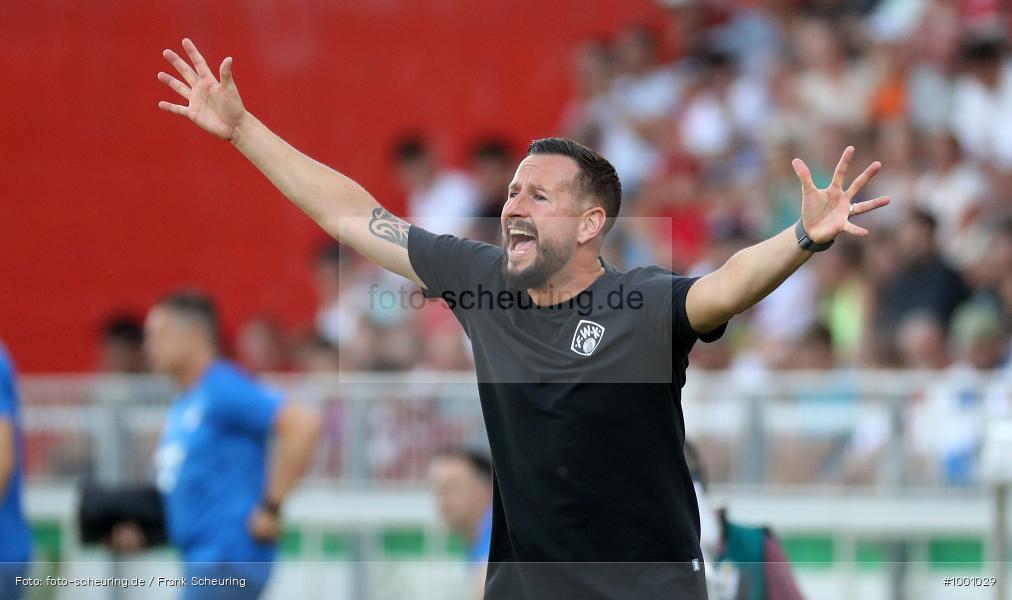 SPO, Voetbal, Turnier, Teamsport, Sport, Soccer, Würzburg, Saison 2024 2025, Profifußball, Pokalwettbewerb, Pokal, Männer, Mannschaftssport, Le Football, Herren, Germany, GER, Fußball, Futbol, Fussball, Fotball, Deutschland, Deutscher Fußball-Bund, DFB-Pokal, DFB, DEU, Calcio, Regionalliga Bayern gegen Bundesligist, AKON ARENA, 2024/25, 1. Runde, 1. Hauptrunde - Bild-ID: 1001029