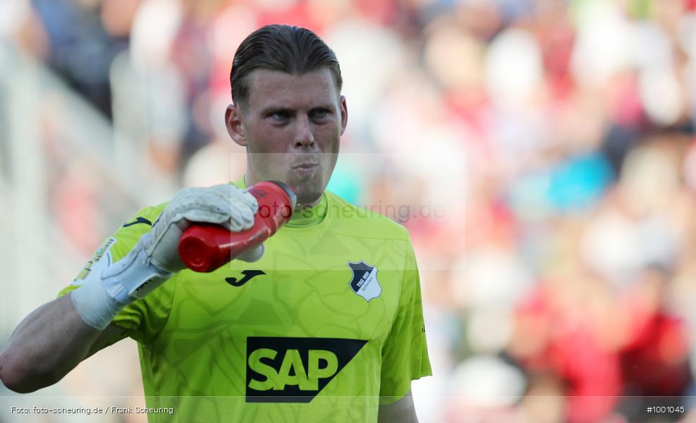 SPO, Voetbal, Turnier, Teamsport, Sport, Soccer, Würzburg, Saison 2024 2025, Profifußball, Pokalwettbewerb, Pokal, Männer, Mannschaftssport, Le Football, Herren, Germany, GER, Fußball, Futbol, Fussball, Fotball, Deutschland, Deutscher Fußball-Bund, DFB-Pokal, DFB, DEU, Calcio, Regionalliga Bayern gegen Bundesligist, AKON ARENA, 2024/25, 1. Runde, 1. Hauptrunde - Bild-ID: 1001045 SPO, Voetbal, Turnier, Teamsport, Sport, Soccer, Würzburg, Saison 2024 2025, Profifußball, Pokalwettbewerb, Pokal, Männer, Mannschaftssport, Le Football, Herren, Germany, GER, Fußball, Futbol, Fussball, Fotball, Deutschland, Deutscher Fußball-Bund, DFB-Pokal, DFB, DEU, Calcio, Regionalliga Bayern gegen Bundesligist, AKON ARENA, 2024/25, 1. Runde, 1. Hauptrunde - Bild-ID: 1001045
