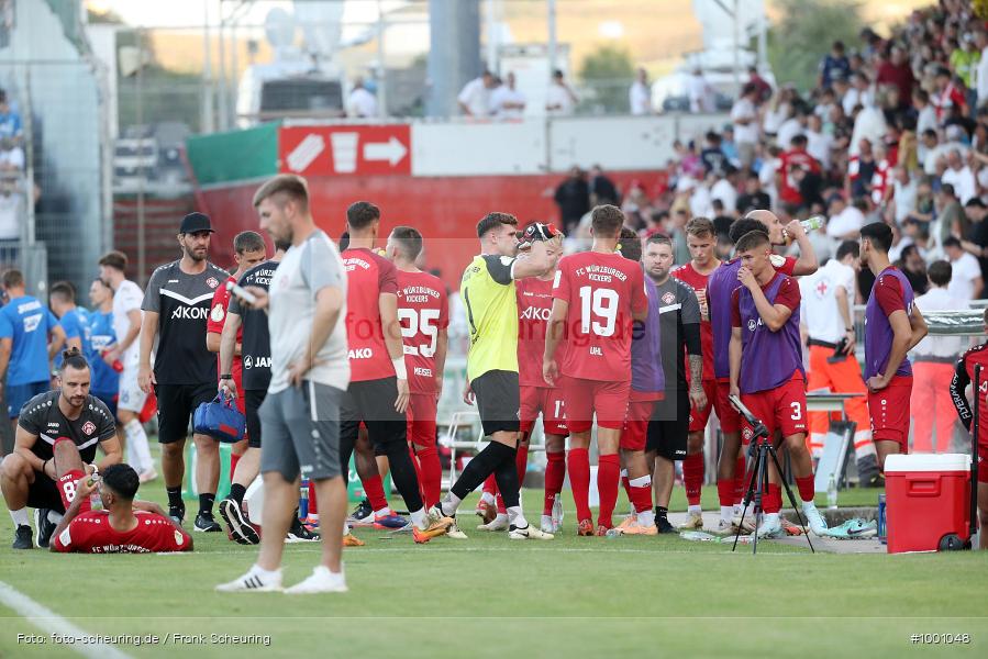 SPO, Voetbal, Turnier, Teamsport, Sport, Soccer, Würzburg, Saison 2024 2025, Profifußball, Pokalwettbewerb, Pokal, Männer, Mannschaftssport, Le Football, Herren, Germany, GER, Fußball, Futbol, Fussball, Fotball, Deutschland, Deutscher Fußball-Bund, DFB-Pokal, DFB, DEU, Calcio, Regionalliga Bayern gegen Bundesligist, AKON ARENA, 2024/25, 1. Runde, 1. Hauptrunde - Bild-ID: 1001048