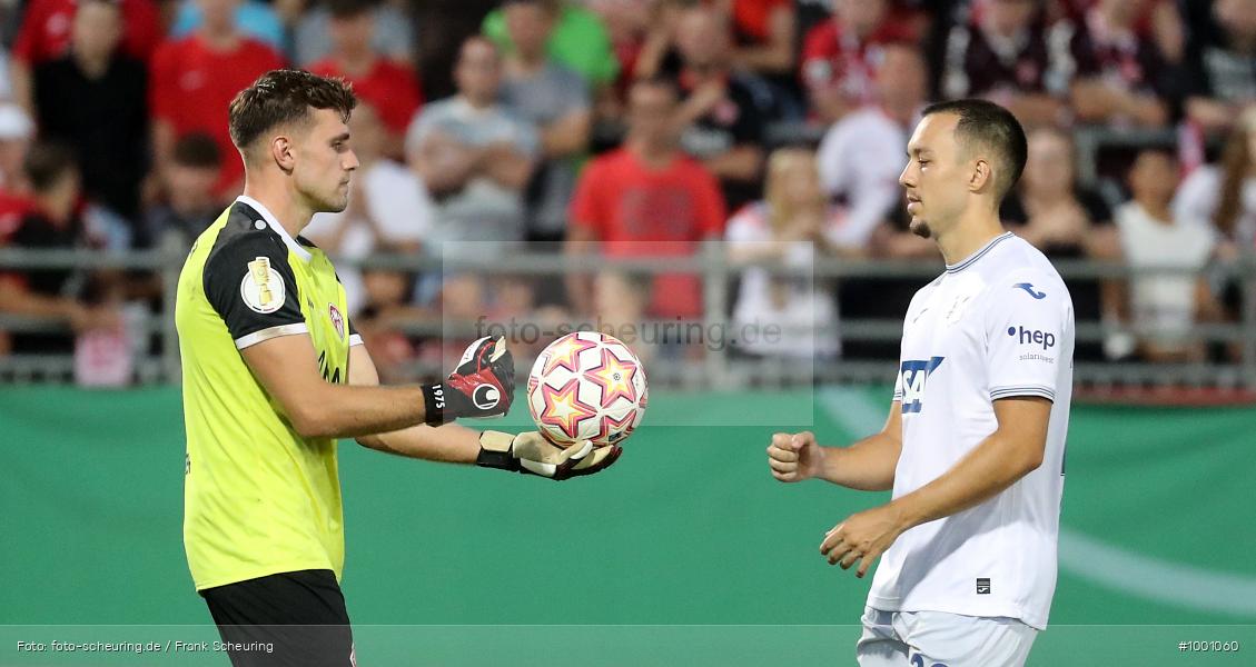 SPO, Voetbal, Turnier, Teamsport, Sport, Soccer, Würzburg, Saison 2024 2025, Profifußball, Pokalwettbewerb, Pokal, Männer, Mannschaftssport, Le Football, Herren, Germany, GER, Fußball, Futbol, Fussball, Fotball, Deutschland, Deutscher Fußball-Bund, DFB-Pokal, DFB, DEU, Calcio, Regionalliga Bayern gegen Bundesligist, AKON ARENA, 2024/25, 1. Runde, 1. Hauptrunde - Bild-ID: 1001060