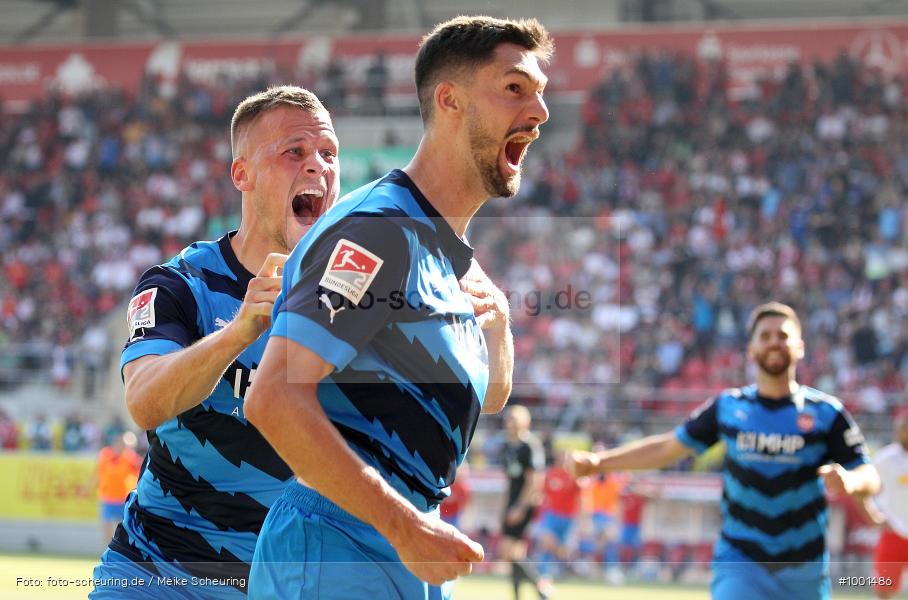 Zweite Liga, Zweite Bundesliga, Voetbal, Teamsport, Sport, Soccer, Regensburg, Saison 2022 2023, Profifußball, Männer, Mannschaftssport, Le Football, Herren, Germany, GER, Fußball, Futbol, Fussball, Fotball, Deutschland, DFL, DEU, Calcio, Jahnstadion, 2022/23, 2. Liga, 2. Fußball-Bundesliga, 2. FBL, 2. Bundesliga, 34. Spieltag, 1.FC, 1 FC Heidenheim 1846, SSV Jahn Regensburg - Bild-ID: 1001486 Zweite Liga, Zweite Bundesliga, Voetbal, Teamsport, Sport, Soccer, Regensburg, Saison 2022 2023, Profifußball, Männer, Mannschaftssport, Le Football, Herren, Germany, GER, Fußball, Futbol, Fussball, Fotball, Deutschland, DFL, DEU, Calcio, Jahnstadion, 2022/23, 2. Liga, 2. Fußball-Bundesliga, 2. FBL, 2. Bundesliga, 34. Spieltag, 1.FC, 1 FC Heidenheim 1846, SSV Jahn Regensburg - Bild-ID: 1001486