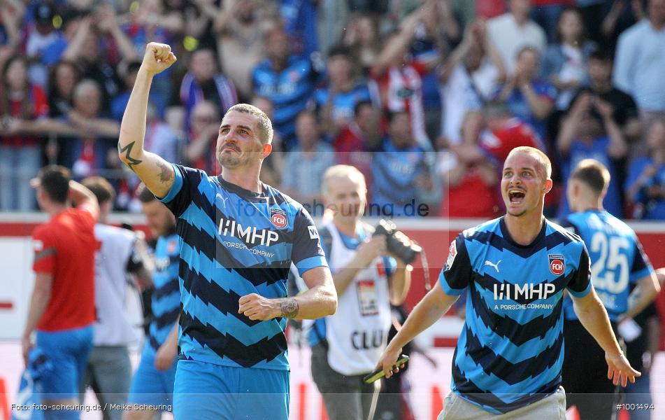 Zweite Liga, Zweite Bundesliga, Voetbal, Teamsport, Sport, Soccer, Regensburg, Saison 2022 2023, Profifußball, Männer, Mannschaftssport, Le Football, Herren, Germany, GER, Fußball, Futbol, Fussball, Fotball, Deutschland, DFL, DEU, Calcio, Jahnstadion, 2022/23, 2. Liga, 2. Fußball-Bundesliga, 2. FBL, 2. Bundesliga, 34. Spieltag, 1.FC, 1 FC Heidenheim 1846, SSV Jahn Regensburg - Bild-ID: 1001494 Zweite Liga, Zweite Bundesliga, Voetbal, Teamsport, Sport, Soccer, Regensburg, Saison 2022 2023, Profifußball, Männer, Mannschaftssport, Le Football, Herren, Germany, GER, Fußball, Futbol, Fussball, Fotball, Deutschland, DFL, DEU, Calcio, Jahnstadion, 2022/23, 2. Liga, 2. Fußball-Bundesliga, 2. FBL, 2. Bundesliga, 34. Spieltag, 1.FC, 1 FC Heidenheim 1846, SSV Jahn Regensburg - Bild-ID: 1001494