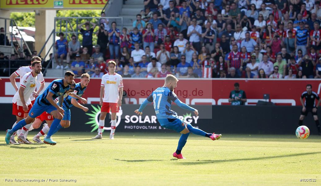 Zweite Liga, Zweite Bundesliga, Voetbal, Teamsport, Sport, Soccer, Regensburg, Saison 2022 2023, Profifußball, Männer, Mannschaftssport, Le Football, Herren, Germany, GER, Fußball, Futbol, Fussball, Fotball, Deutschland, DFL, DEU, Calcio, Jahnstadion, 2022/23, 2. Liga, 2. Fußball-Bundesliga, 2. FBL, 2. Bundesliga, 34. Spieltag, 1.FC, 1 FC Heidenheim 1846, SSV Jahn Regensburg - Bild-ID: 1001522 Zweite Liga, Zweite Bundesliga, Voetbal, Teamsport, Sport, Soccer, Regensburg, Saison 2022 2023, Profifußball, Männer, Mannschaftssport, Le Football, Herren, Germany, GER, Fußball, Futbol, Fussball, Fotball, Deutschland, DFL, DEU, Calcio, Jahnstadion, 2022/23, 2. Liga, 2. Fußball-Bundesliga, 2. FBL, 2. Bundesliga, 34. Spieltag, 1.FC, 1 FC Heidenheim 1846, SSV Jahn Regensburg - Bild-ID: 1001522