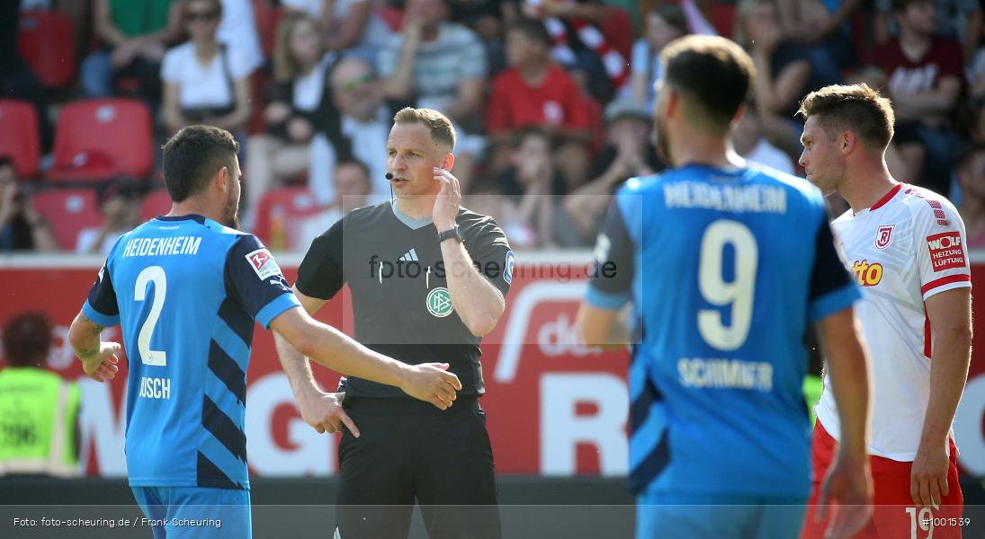 Zweite Liga, Zweite Bundesliga, Voetbal, Teamsport, Sport, Soccer, Regensburg, Saison 2022 2023, Profifußball, Männer, Mannschaftssport, Le Football, Herren, Germany, GER, Fußball, Futbol, Fussball, Fotball, Deutschland, DFL, DEU, Calcio, Jahnstadion, 2022/23, 2. Liga, 2. Fußball-Bundesliga, 2. FBL, 2. Bundesliga, 34. Spieltag, 1.FC, 1 FC Heidenheim 1846, SSV Jahn Regensburg - Bild-ID: 1001539 Zweite Liga, Zweite Bundesliga, Voetbal, Teamsport, Sport, Soccer, Regensburg, Saison 2022 2023, Profifußball, Männer, Mannschaftssport, Le Football, Herren, Germany, GER, Fußball, Futbol, Fussball, Fotball, Deutschland, DFL, DEU, Calcio, Jahnstadion, 2022/23, 2. Liga, 2. Fußball-Bundesliga, 2. FBL, 2. Bundesliga, 34. Spieltag, 1.FC, 1 FC Heidenheim 1846, SSV Jahn Regensburg - Bild-ID: 1001539