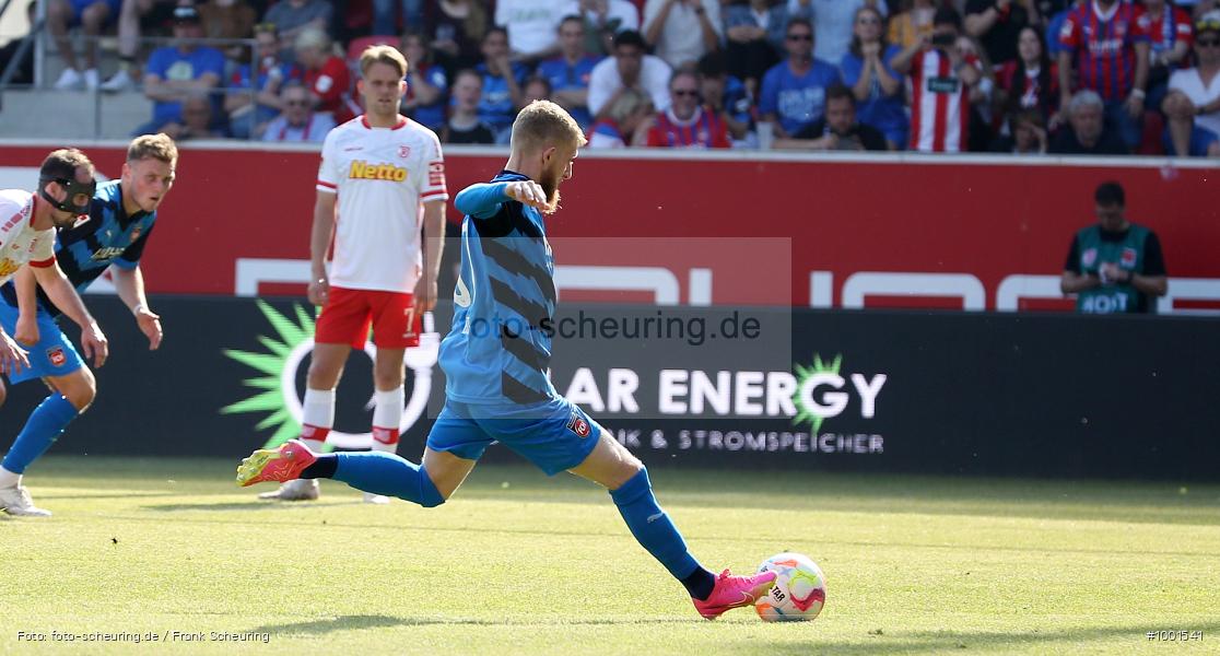 Zweite Liga, Zweite Bundesliga, Voetbal, Teamsport, Sport, Soccer, Regensburg, Saison 2022 2023, Profifußball, Männer, Mannschaftssport, Le Football, Herren, Germany, GER, Fußball, Futbol, Fussball, Fotball, Deutschland, DFL, DEU, Calcio, Jahnstadion, 2022/23, 2. Liga, 2. Fußball-Bundesliga, 2. FBL, 2. Bundesliga, 34. Spieltag, 1.FC, 1 FC Heidenheim 1846, SSV Jahn Regensburg - Bild-ID: 1001541 Zweite Liga, Zweite Bundesliga, Voetbal, Teamsport, Sport, Soccer, Regensburg, Saison 2022 2023, Profifußball, Männer, Mannschaftssport, Le Football, Herren, Germany, GER, Fußball, Futbol, Fussball, Fotball, Deutschland, DFL, DEU, Calcio, Jahnstadion, 2022/23, 2. Liga, 2. Fußball-Bundesliga, 2. FBL, 2. Bundesliga, 34. Spieltag, 1.FC, 1 FC Heidenheim 1846, SSV Jahn Regensburg - Bild-ID: 1001541