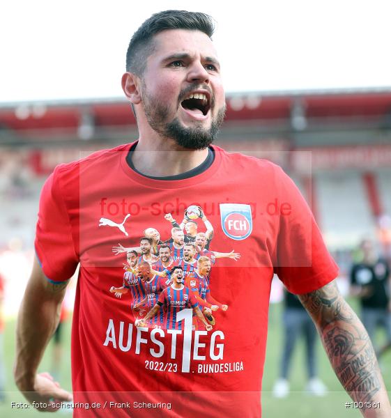 Zweite Liga, Zweite Bundesliga, Voetbal, Teamsport, Sport, Soccer, Regensburg, Saison 2022 2023, Profifußball, Männer, Mannschaftssport, Le Football, Herren, Germany, GER, Fußball, Futbol, Fussball, Fotball, Deutschland, DFL, DEU, Calcio, Jahnstadion, 2022/23, 2. Liga, 2. Fußball-Bundesliga, 2. FBL, 2. Bundesliga, 34. Spieltag, 1.FC, 1 FC Heidenheim 1846, SSV Jahn Regensburg - Bild-ID: 1001561 Zweite Liga, Zweite Bundesliga, Voetbal, Teamsport, Sport, Soccer, Regensburg, Saison 2022 2023, Profifußball, Männer, Mannschaftssport, Le Football, Herren, Germany, GER, Fußball, Futbol, Fussball, Fotball, Deutschland, DFL, DEU, Calcio, Jahnstadion, 2022/23, 2. Liga, 2. Fußball-Bundesliga, 2. FBL, 2. Bundesliga, 34. Spieltag, 1.FC, 1 FC Heidenheim 1846, SSV Jahn Regensburg - Bild-ID: 1001561