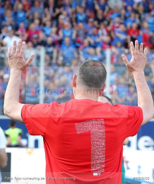Zweite Liga, Zweite Bundesliga, Voetbal, Teamsport, Sport, Soccer, Regensburg, Saison 2022 2023, Profifußball, Männer, Mannschaftssport, Le Football, Herren, Germany, GER, Fußball, Futbol, Fussball, Fotball, Deutschland, DFL, DEU, Calcio, Jahnstadion, 2022/23, 2. Liga, 2. Fußball-Bundesliga, 2. FBL, 2. Bundesliga, 34. Spieltag, 1.FC, 1 FC Heidenheim 1846, SSV Jahn Regensburg - Bild-ID: 1001603 Zweite Liga, Zweite Bundesliga, Voetbal, Teamsport, Sport, Soccer, Regensburg, Saison 2022 2023, Profifußball, Männer, Mannschaftssport, Le Football, Herren, Germany, GER, Fußball, Futbol, Fussball, Fotball, Deutschland, DFL, DEU, Calcio, Jahnstadion, 2022/23, 2. Liga, 2. Fußball-Bundesliga, 2. FBL, 2. Bundesliga, 34. Spieltag, 1.FC, 1 FC Heidenheim 1846, SSV Jahn Regensburg - Bild-ID: 1001603