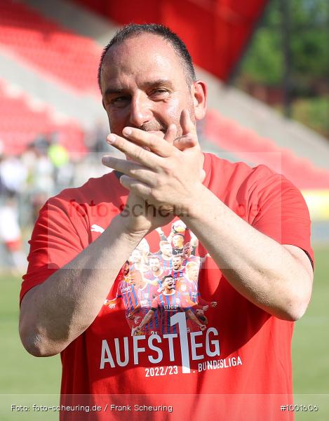 Zweite Liga, Zweite Bundesliga, Voetbal, Teamsport, Sport, Soccer, Regensburg, Saison 2022 2023, Profifußball, Männer, Mannschaftssport, Le Football, Herren, Germany, GER, Fußball, Futbol, Fussball, Fotball, Deutschland, DFL, DEU, Calcio, Jahnstadion, 2022/23, 2. Liga, 2. Fußball-Bundesliga, 2. FBL, 2. Bundesliga, 34. Spieltag, 1.FC, 1 FC Heidenheim 1846, SSV Jahn Regensburg - Bild-ID: 1001606 Zweite Liga, Zweite Bundesliga, Voetbal, Teamsport, Sport, Soccer, Regensburg, Saison 2022 2023, Profifußball, Männer, Mannschaftssport, Le Football, Herren, Germany, GER, Fußball, Futbol, Fussball, Fotball, Deutschland, DFL, DEU, Calcio, Jahnstadion, 2022/23, 2. Liga, 2. Fußball-Bundesliga, 2. FBL, 2. Bundesliga, 34. Spieltag, 1.FC, 1 FC Heidenheim 1846, SSV Jahn Regensburg - Bild-ID: 1001606