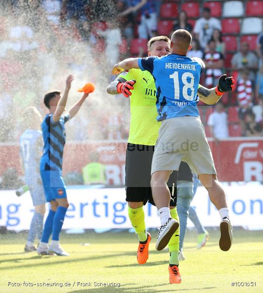 Zweite Liga, Zweite Bundesliga, Voetbal, Teamsport, Sport, Soccer, Regensburg, Saison 2022 2023, Profifußball, Männer, Mannschaftssport, Le Football, Herren, Germany, GER, Fußball, Futbol, Fussball, Fotball, Deutschland, DFL, DEU, Calcio, Jahnstadion, 2022/23, 2. Liga, 2. Fußball-Bundesliga, 2. FBL, 2. Bundesliga, 34. Spieltag, 1.FC, 1 FC Heidenheim 1846, SSV Jahn Regensburg - Bild-ID: 1001651 Zweite Liga, Zweite Bundesliga, Voetbal, Teamsport, Sport, Soccer, Regensburg, Saison 2022 2023, Profifußball, Männer, Mannschaftssport, Le Football, Herren, Germany, GER, Fußball, Futbol, Fussball, Fotball, Deutschland, DFL, DEU, Calcio, Jahnstadion, 2022/23, 2. Liga, 2. Fußball-Bundesliga, 2. FBL, 2. Bundesliga, 34. Spieltag, 1.FC, 1 FC Heidenheim 1846, SSV Jahn Regensburg - Bild-ID: 1001651