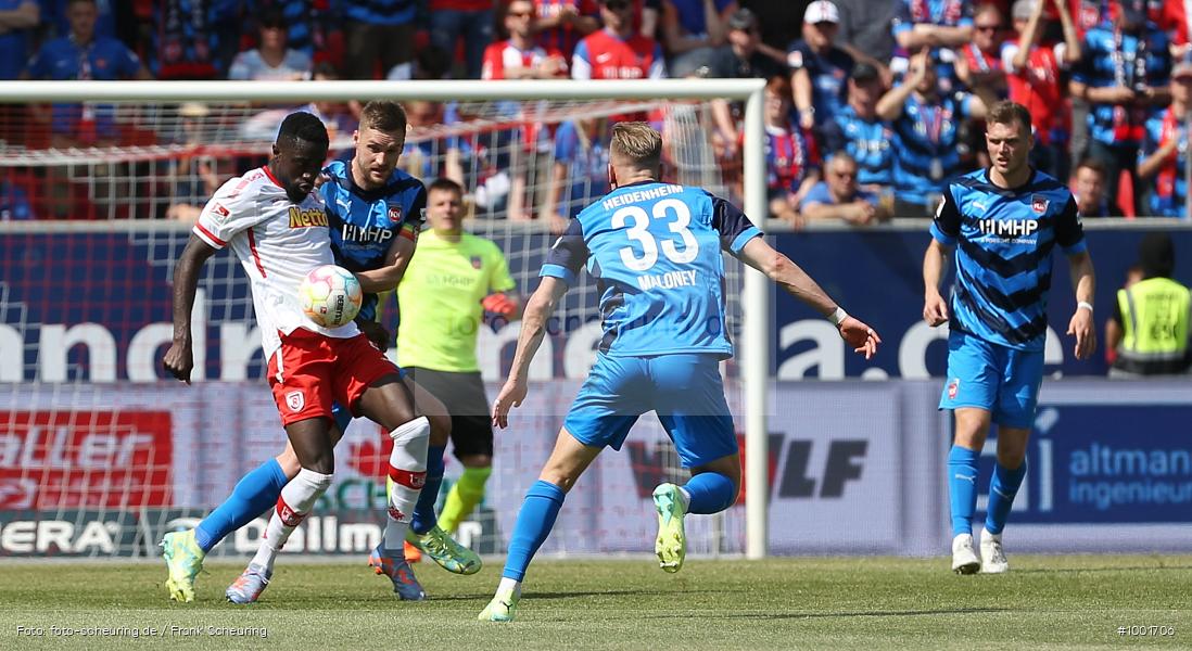 Zweite Liga, Zweite Bundesliga, Voetbal, Teamsport, Sport, Soccer, Regensburg, Saison 2022 2023, Profifußball, Männer, Mannschaftssport, Le Football, Herren, Germany, GER, Fußball, Futbol, Fussball, Fotball, Deutschland, DFL, DEU, Calcio, Jahnstadion, 2022/23, 2. Liga, 2. Fußball-Bundesliga, 2. FBL, 2. Bundesliga, 34. Spieltag, 1.FC, 1 FC Heidenheim 1846, SSV Jahn Regensburg - Bild-ID: 1001706 Zweite Liga, Zweite Bundesliga, Voetbal, Teamsport, Sport, Soccer, Regensburg, Saison 2022 2023, Profifußball, Männer, Mannschaftssport, Le Football, Herren, Germany, GER, Fußball, Futbol, Fussball, Fotball, Deutschland, DFL, DEU, Calcio, Jahnstadion, 2022/23, 2. Liga, 2. Fußball-Bundesliga, 2. FBL, 2. Bundesliga, 34. Spieltag, 1.FC, 1 FC Heidenheim 1846, SSV Jahn Regensburg - Bild-ID: 1001706