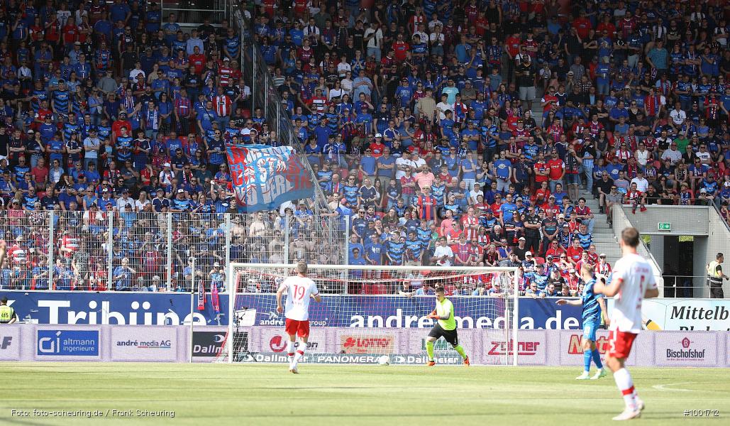 Zweite Liga, Zweite Bundesliga, Voetbal, Teamsport, Sport, Soccer, Regensburg, Saison 2022 2023, Profifußball, Männer, Mannschaftssport, Le Football, Herren, Germany, GER, Fußball, Futbol, Fussball, Fotball, Deutschland, DFL, DEU, Calcio, Jahnstadion, 2022/23, 2. Liga, 2. Fußball-Bundesliga, 2. FBL, 2. Bundesliga, 34. Spieltag, 1.FC, 1 FC Heidenheim 1846, SSV Jahn Regensburg - Bild-ID: 1001712 Zweite Liga, Zweite Bundesliga, Voetbal, Teamsport, Sport, Soccer, Regensburg, Saison 2022 2023, Profifußball, Männer, Mannschaftssport, Le Football, Herren, Germany, GER, Fußball, Futbol, Fussball, Fotball, Deutschland, DFL, DEU, Calcio, Jahnstadion, 2022/23, 2. Liga, 2. Fußball-Bundesliga, 2. FBL, 2. Bundesliga, 34. Spieltag, 1.FC, 1 FC Heidenheim 1846, SSV Jahn Regensburg - Bild-ID: 1001712