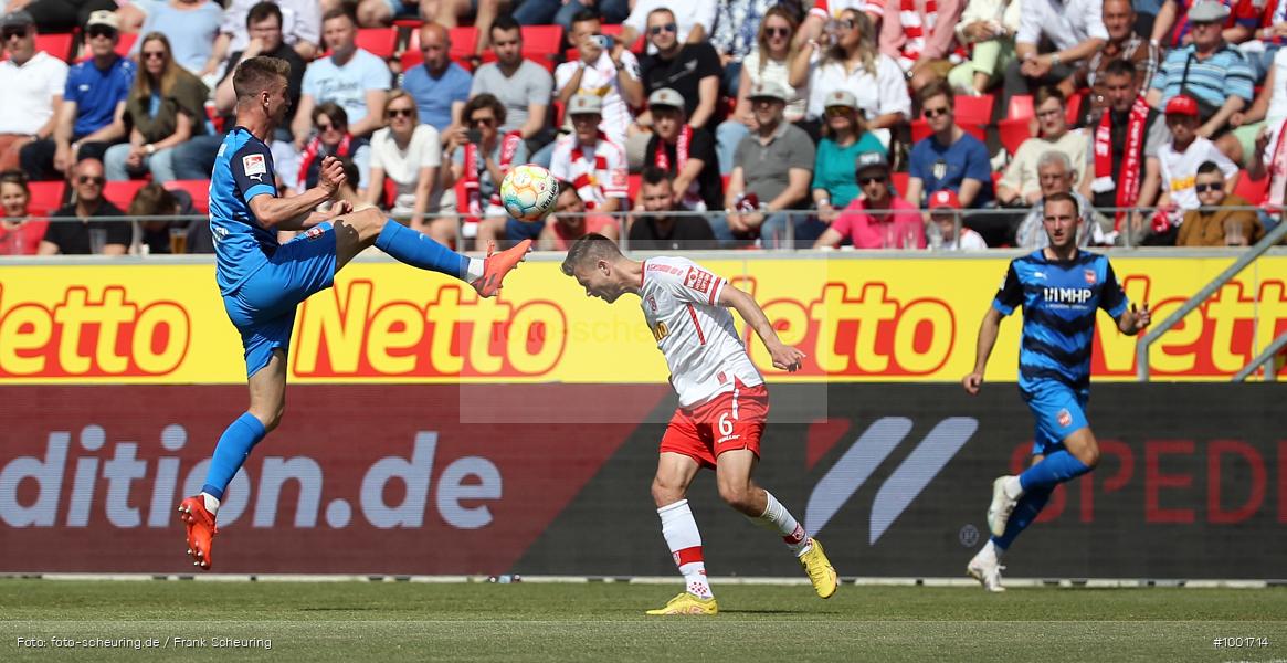 Zweite Liga, Zweite Bundesliga, Voetbal, Teamsport, Sport, Soccer, Regensburg, Saison 2022 2023, Profifußball, Männer, Mannschaftssport, Le Football, Herren, Germany, GER, Fußball, Futbol, Fussball, Fotball, Deutschland, DFL, DEU, Calcio, Jahnstadion, 2022/23, 2. Liga, 2. Fußball-Bundesliga, 2. FBL, 2. Bundesliga, 34. Spieltag, 1.FC, 1 FC Heidenheim 1846, SSV Jahn Regensburg - Bild-ID: 1001714 Zweite Liga, Zweite Bundesliga, Voetbal, Teamsport, Sport, Soccer, Regensburg, Saison 2022 2023, Profifußball, Männer, Mannschaftssport, Le Football, Herren, Germany, GER, Fußball, Futbol, Fussball, Fotball, Deutschland, DFL, DEU, Calcio, Jahnstadion, 2022/23, 2. Liga, 2. Fußball-Bundesliga, 2. FBL, 2. Bundesliga, 34. Spieltag, 1.FC, 1 FC Heidenheim 1846, SSV Jahn Regensburg - Bild-ID: 1001714