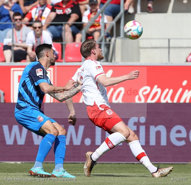 Zweite Liga, Zweite Bundesliga, Voetbal, Teamsport, Sport, Soccer, Regensburg, Saison 2022 2023, Profifußball, Männer, Mannschaftssport, Le Football, Herren, Germany, GER, Fußball, Futbol, Fussball, Fotball, Deutschland, DFL, DEU, Calcio, Jahnstadion, 2022/23, 2. Liga, 2. Fußball-Bundesliga, 2. FBL, 2. Bundesliga, 34. Spieltag, 1.FC, 1 FC Heidenheim 1846, SSV Jahn Regensburg - Bild-ID: 1001717 Zweite Liga, Zweite Bundesliga, Voetbal, Teamsport, Sport, Soccer, Regensburg, Saison 2022 2023, Profifußball, Männer, Mannschaftssport, Le Football, Herren, Germany, GER, Fußball, Futbol, Fussball, Fotball, Deutschland, DFL, DEU, Calcio, Jahnstadion, 2022/23, 2. Liga, 2. Fußball-Bundesliga, 2. FBL, 2. Bundesliga, 34. Spieltag, 1.FC, 1 FC Heidenheim 1846, SSV Jahn Regensburg - Bild-ID: 1001717