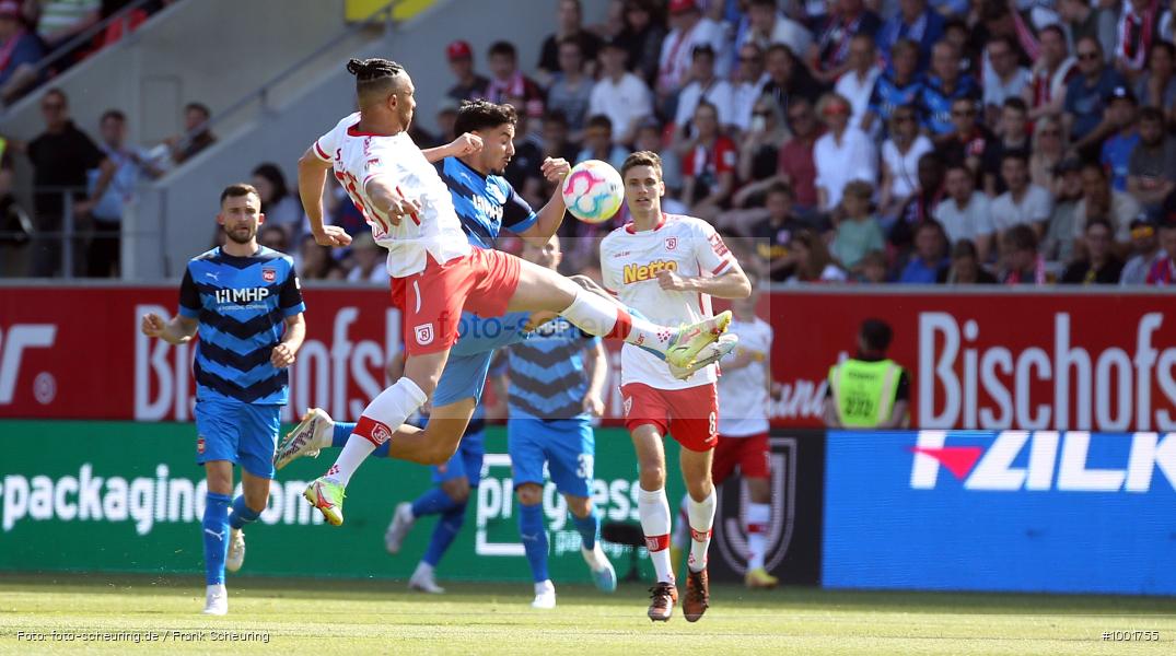 Zweite Liga, Zweite Bundesliga, Voetbal, Teamsport, Sport, Soccer, Regensburg, Saison 2022 2023, Profifußball, Männer, Mannschaftssport, Le Football, Herren, Germany, GER, Fußball, Futbol, Fussball, Fotball, Deutschland, DFL, DEU, Calcio, Jahnstadion, 2022/23, 2. Liga, 2. Fußball-Bundesliga, 2. FBL, 2. Bundesliga, 34. Spieltag, 1.FC, 1 FC Heidenheim 1846, SSV Jahn Regensburg - Bild-ID: 1001755 Zweite Liga, Zweite Bundesliga, Voetbal, Teamsport, Sport, Soccer, Regensburg, Saison 2022 2023, Profifußball, Männer, Mannschaftssport, Le Football, Herren, Germany, GER, Fußball, Futbol, Fussball, Fotball, Deutschland, DFL, DEU, Calcio, Jahnstadion, 2022/23, 2. Liga, 2. Fußball-Bundesliga, 2. FBL, 2. Bundesliga, 34. Spieltag, 1.FC, 1 FC Heidenheim 1846, SSV Jahn Regensburg - Bild-ID: 1001755