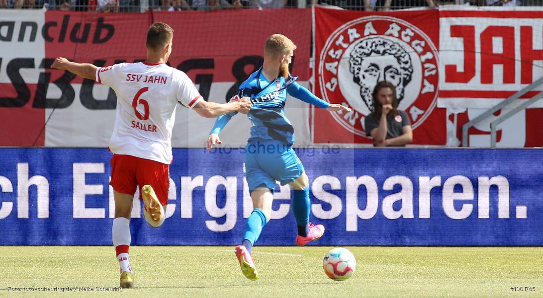 Zweite Liga, Zweite Bundesliga, Voetbal, Teamsport, Sport, Soccer, Regensburg, Saison 2022 2023, Profifußball, Männer, Mannschaftssport, Le Football, Herren, Germany, GER, Fußball, Futbol, Fussball, Fotball, Deutschland, DFL, DEU, Calcio, Jahnstadion, 2022/23, 2. Liga, 2. Fußball-Bundesliga, 2. FBL, 2. Bundesliga, 34. Spieltag, 1.FC, 1 FC Heidenheim 1846, SSV Jahn Regensburg - Bild-ID: 1001765 Zweite Liga, Zweite Bundesliga, Voetbal, Teamsport, Sport, Soccer, Regensburg, Saison 2022 2023, Profifußball, Männer, Mannschaftssport, Le Football, Herren, Germany, GER, Fußball, Futbol, Fussball, Fotball, Deutschland, DFL, DEU, Calcio, Jahnstadion, 2022/23, 2. Liga, 2. Fußball-Bundesliga, 2. FBL, 2. Bundesliga, 34. Spieltag, 1.FC, 1 FC Heidenheim 1846, SSV Jahn Regensburg - Bild-ID: 1001765