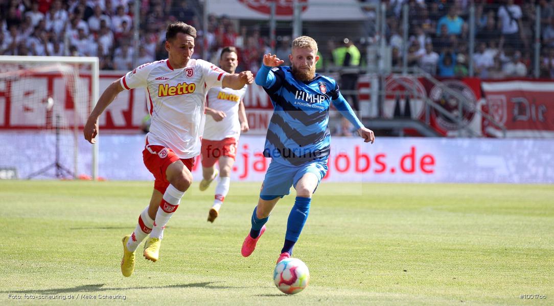 Zweite Liga, Zweite Bundesliga, Voetbal, Teamsport, Sport, Soccer, Regensburg, Saison 2022 2023, Profifußball, Männer, Mannschaftssport, Le Football, Herren, Germany, GER, Fußball, Futbol, Fussball, Fotball, Deutschland, DFL, DEU, Calcio, Jahnstadion, 2022/23, 2. Liga, 2. Fußball-Bundesliga, 2. FBL, 2. Bundesliga, 34. Spieltag, 1.FC, 1 FC Heidenheim 1846, SSV Jahn Regensburg - Bild-ID: 1001766 Zweite Liga, Zweite Bundesliga, Voetbal, Teamsport, Sport, Soccer, Regensburg, Saison 2022 2023, Profifußball, Männer, Mannschaftssport, Le Football, Herren, Germany, GER, Fußball, Futbol, Fussball, Fotball, Deutschland, DFL, DEU, Calcio, Jahnstadion, 2022/23, 2. Liga, 2. Fußball-Bundesliga, 2. FBL, 2. Bundesliga, 34. Spieltag, 1.FC, 1 FC Heidenheim 1846, SSV Jahn Regensburg - Bild-ID: 1001766