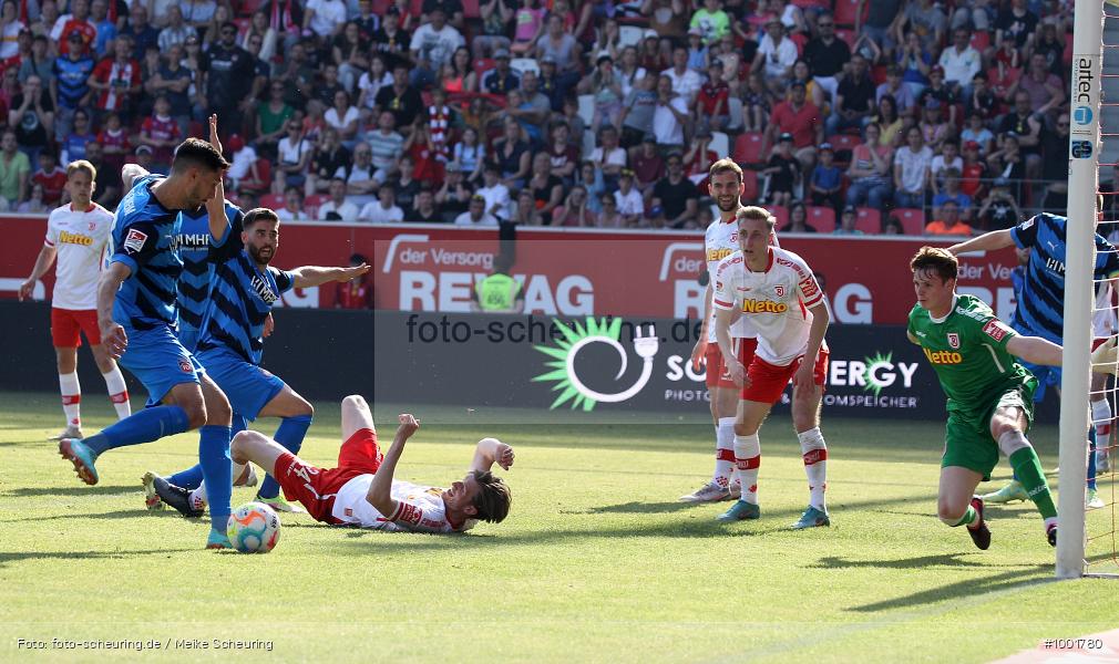 Zweite Liga, Zweite Bundesliga, Voetbal, Teamsport, Sport, Soccer, Regensburg, Saison 2022 2023, Profifußball, Männer, Mannschaftssport, Le Football, Herren, Germany, GER, Fußball, Futbol, Fussball, Fotball, Deutschland, DFL, DEU, Calcio, Jahnstadion, 2022/23, 2. Liga, 2. Fußball-Bundesliga, 2. FBL, 2. Bundesliga, 34. Spieltag, 1.FC, 1 FC Heidenheim 1846, SSV Jahn Regensburg - Bild-ID: 1001780 Zweite Liga, Zweite Bundesliga, Voetbal, Teamsport, Sport, Soccer, Regensburg, Saison 2022 2023, Profifußball, Männer, Mannschaftssport, Le Football, Herren, Germany, GER, Fußball, Futbol, Fussball, Fotball, Deutschland, DFL, DEU, Calcio, Jahnstadion, 2022/23, 2. Liga, 2. Fußball-Bundesliga, 2. FBL, 2. Bundesliga, 34. Spieltag, 1.FC, 1 FC Heidenheim 1846, SSV Jahn Regensburg - Bild-ID: 1001780