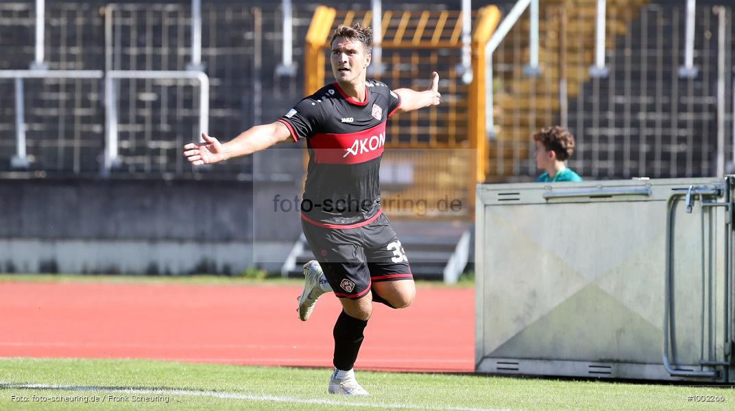 SPO, viertklassig, vierthöchste Spielklasse, Voetbal, Teamsport, Sport, Soccer, Saison 2024 2025, Profifußball, Männer, Mannschaftssport, Augsburg, Le Football, Herren, Germany, GER, Fußball, Futbol, Fussball, Fotball, Viertklassigkeit, Vierte Liga, Deutschland, DFB, DEU, Rosenaustadion, Calcio, Regionalliga, Regionalliga Bayern, 2024/25, 10. Spieltag - Bild-ID: 1002266 SPO, viertklassig, vierthöchste Spielklasse, Voetbal, Teamsport, Sport, Soccer, Saison 2024 2025, Profifußball, Männer, Mannschaftssport, Augsburg, Le Football, Herren, Germany, GER, Fußball, Futbol, Fussball, Fotball, Viertklassigkeit, Vierte Liga, Deutschland, DFB, DEU, Rosenaustadion, Calcio, Regionalliga, Regionalliga Bayern, 2024/25, 10. Spieltag - Bild-ID: 1002266