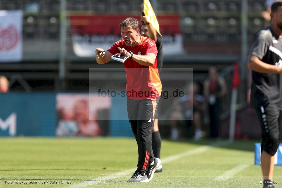 SPO, viertklassig, vierthoechste Spielklasse, Voetbal, Teamsport, Sport, Soccer, Saison 2024 2025, Profifussball, Maenner, Mannschaftssport, Wuerzburg, Le Football, Herren, Germany, GER, Fussball, Futbol, Fussball, Fotball, Viertklassigkeit, Vierte Liga, Deutschland, DFB, DEU, AKON ARENA, Calcio, Regionalliga, Regionalliga Bayern, 2024/25, 6. Spieltag - Bild-ID: 1002486 SPO, viertklassig, vierthoechste Spielklasse, Voetbal, Teamsport, Sport, Soccer, Saison 2024 2025, Profifussball, Maenner, Mannschaftssport, Wuerzburg, Le Football, Herren, Germany, GER, Fussball, Futbol, Fussball, Fotball, Viertklassigkeit, Vierte Liga, Deutschland, DFB, DEU, AKON ARENA, Calcio, Regionalliga, Regionalliga Bayern, 2024/25, 6. Spieltag - Bild-ID: 1002486