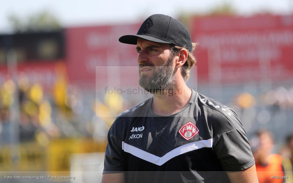 SPO, viertklassig, vierthöchste Spielklasse, Voetbal, Teamsport, Sport, Soccer, Saison 2024 2025, Profifußball, Männer, Mannschaftssport, Würzburg, Le Football, Herren, Germany, GER, Fußball, Futbol, Fussball, Fotball, Viertklassigkeit, Vierte Liga, Deutschland, DFB, DEU, AKON ARENA, Calcio, Regionalliga, Regionalliga Bayern, 2024/25, 8. Spieltag - Bild-ID: 1002699 SPO, viertklassig, vierthöchste Spielklasse, Voetbal, Teamsport, Sport, Soccer, Saison 2024 2025, Profifußball, Männer, Mannschaftssport, Würzburg, Le Football, Herren, Germany, GER, Fußball, Futbol, Fussball, Fotball, Viertklassigkeit, Vierte Liga, Deutschland, DFB, DEU, AKON ARENA, Calcio, Regionalliga, Regionalliga Bayern, 2024/25, 8. Spieltag - Bild-ID: 1002699