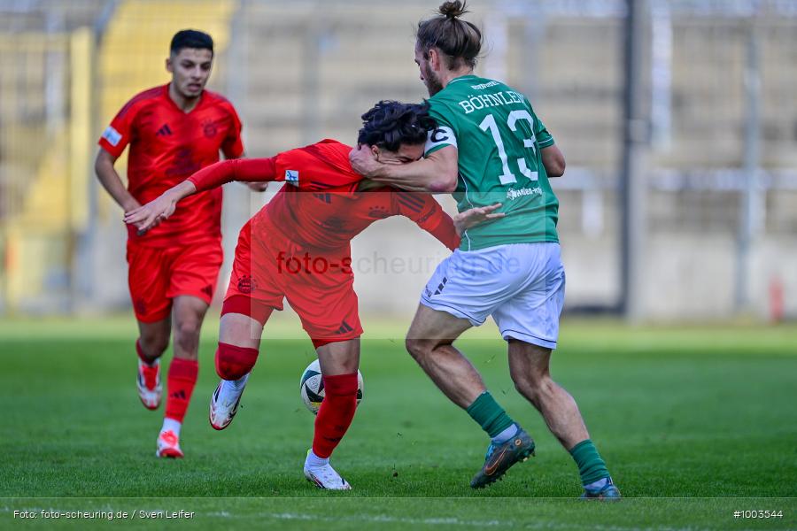 viertklassig, vierthöchste Spielklasse, Voetbal, Teamsport, Sport, Soccer, Saison 2024 2025, Profifußball, Männer, Mannschaftssport, München, Le Football, Herren, Germany, GER, Fußball, Futbol, Fussball, Fotball, Viertklassigkeit, Vierte Liga, Deutschland, DFB, DEU, Stadion an der Grünwalder Straße, Calcio, Regionalliga, Regionalliga Bayern, 2024/25, 22.02.2025, 13. Spieltag - Bild-ID: 1003544 viertklassig, vierthöchste Spielklasse, Voetbal, Teamsport, Sport, Soccer, Saison 2024 2025, Profifußball, Männer, Mannschaftssport, München, Le Football, Herren, Germany, GER, Fußball, Futbol, Fussball, Fotball, Viertklassigkeit, Vierte Liga, Deutschland, DFB, DEU, Stadion an der Grünwalder Straße, Calcio, Regionalliga, Regionalliga Bayern, 2024/25, 22.02.2025, 13. Spieltag - Bild-ID: 1003544