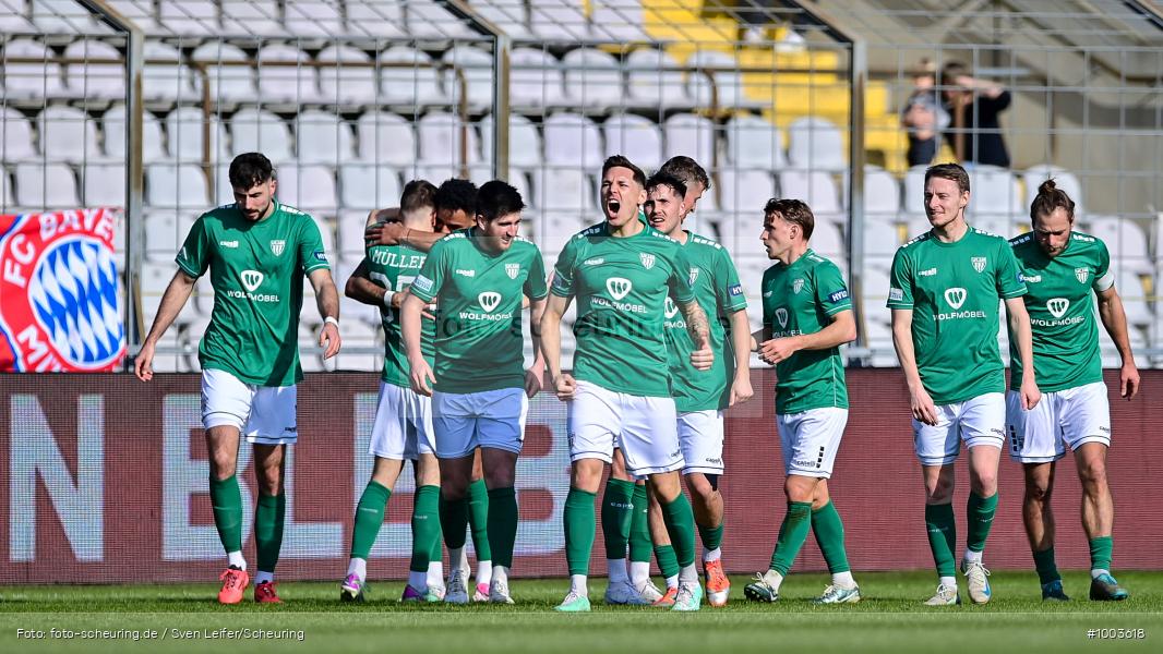 viertklassig, vierthöchste Spielklasse, Voetbal, Teamsport, Sport, Soccer, Saison 2024 2025, Profifußball, Männer, Mannschaftssport, München, Le Football, Herren, Germany, GER, Fußball, Futbol, Fussball, Fotball, Viertklassigkeit, Vierte Liga, Deutschland, DFB, DEU, Stadion an der Grünwalder Straße, Calcio, Regionalliga, Regionalliga Bayern, 2024/25, 22.02.2025, 13. Spieltag - Bild-ID: 1003618 viertklassig, vierthöchste Spielklasse, Voetbal, Teamsport, Sport, Soccer, Saison 2024 2025, Profifußball, Männer, Mannschaftssport, München, Le Football, Herren, Germany, GER, Fußball, Futbol, Fussball, Fotball, Viertklassigkeit, Vierte Liga, Deutschland, DFB, DEU, Stadion an der Grünwalder Straße, Calcio, Regionalliga, Regionalliga Bayern, 2024/25, 22.02.2025, 13. Spieltag - Bild-ID: 1003618