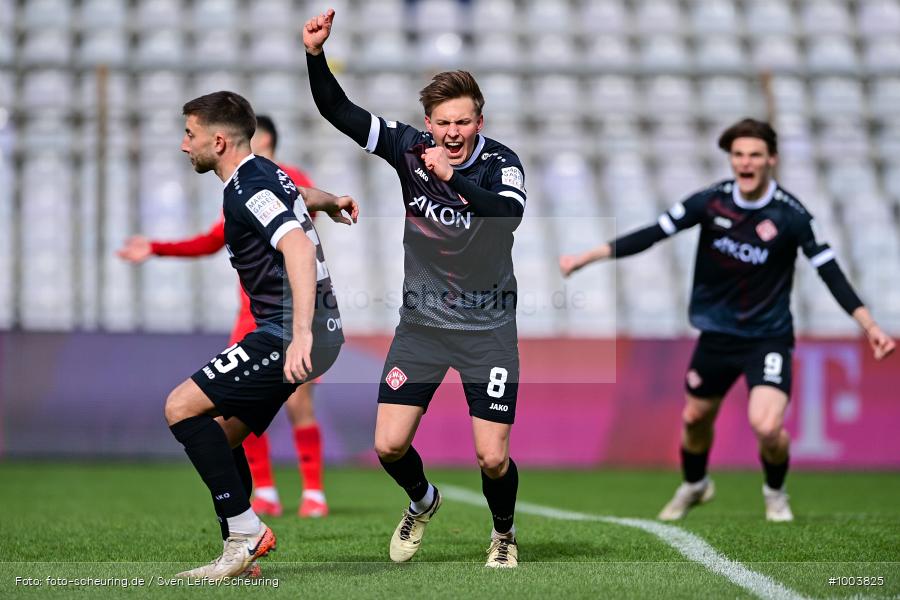 viertklassig, vierthöchste Spielklasse, Voetbal, Teamsport, Sport, Soccer, Saison 2024 2025, Profifußball, Männer, Mannschaftssport, München, Le Football, Herren, Germany, GER, Fußball, Futbol, Fussball, Fotball, Viertklassigkeit, Vierte Liga, Deutschland, DFB, DEU, Stadion an der Grünwalder Straße, Calcio, Regionalliga, Regionalliga Bayern, 2024/25, 01.03.2025, 23. Spieltag - Bild-ID: 1003825 viertklassig, vierthöchste Spielklasse, Voetbal, Teamsport, Sport, Soccer, Saison 2024 2025, Profifußball, Männer, Mannschaftssport, München, Le Football, Herren, Germany, GER, Fußball, Futbol, Fussball, Fotball, Viertklassigkeit, Vierte Liga, Deutschland, DFB, DEU, Stadion an der Grünwalder Straße, Calcio, Regionalliga, Regionalliga Bayern, 2024/25, 01.03.2025, 23. Spieltag - Bild-ID: 1003825