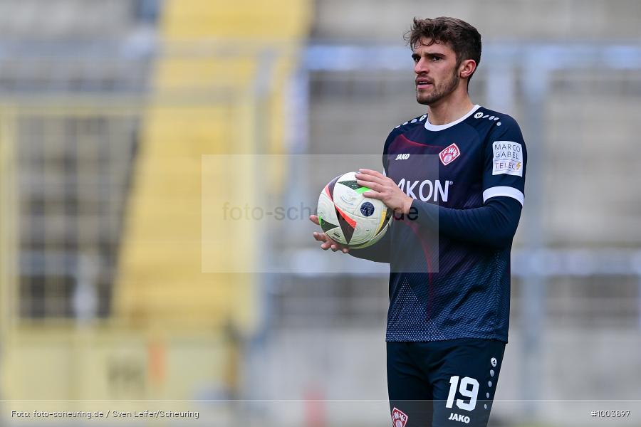 viertklassig, vierthöchste Spielklasse, Voetbal, Teamsport, Sport, Soccer, Saison 2024 2025, Profifußball, Männer, Mannschaftssport, München, Le Football, Herren, Germany, GER, Fußball, Futbol, Fussball, Fotball, Viertklassigkeit, Vierte Liga, Deutschland, DFB, DEU, Stadion an der Grünwalder Straße, Calcio, Regionalliga, Regionalliga Bayern, 2024/25, 01.03.2025, 23. Spieltag - Bild-ID: 1003897 viertklassig, vierthöchste Spielklasse, Voetbal, Teamsport, Sport, Soccer, Saison 2024 2025, Profifußball, Männer, Mannschaftssport, München, Le Football, Herren, Germany, GER, Fußball, Futbol, Fussball, Fotball, Viertklassigkeit, Vierte Liga, Deutschland, DFB, DEU, Stadion an der Grünwalder Straße, Calcio, Regionalliga, Regionalliga Bayern, 2024/25, 01.03.2025, 23. Spieltag - Bild-ID: 1003897