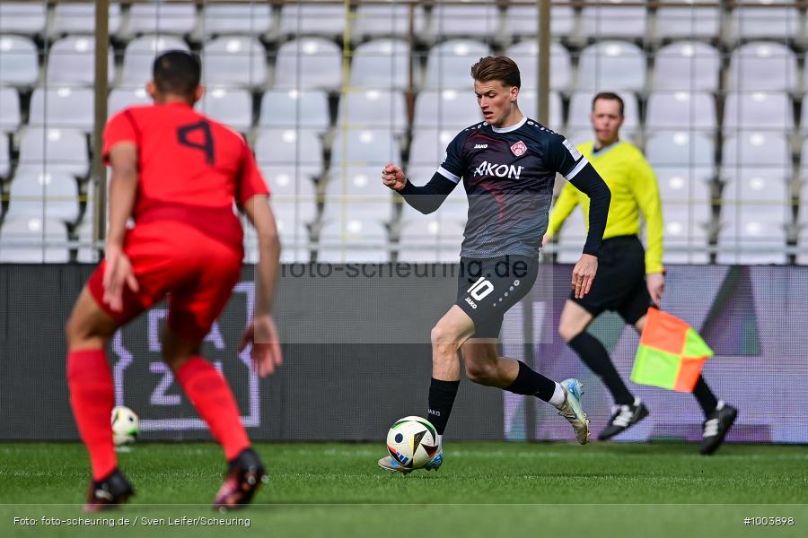 viertklassig, vierthöchste Spielklasse, Voetbal, Teamsport, Sport, Soccer, Saison 2024 2025, Profifußball, Männer, Mannschaftssport, München, Le Football, Herren, Germany, GER, Fußball, Futbol, Fussball, Fotball, Viertklassigkeit, Vierte Liga, Deutschland, DFB, DEU, Stadion an der Grünwalder Straße, Calcio, Regionalliga, Regionalliga Bayern, 2024/25, 01.03.2025, 23. Spieltag - Bild-ID: 1003898 viertklassig, vierthöchste Spielklasse, Voetbal, Teamsport, Sport, Soccer, Saison 2024 2025, Profifußball, Männer, Mannschaftssport, München, Le Football, Herren, Germany, GER, Fußball, Futbol, Fussball, Fotball, Viertklassigkeit, Vierte Liga, Deutschland, DFB, DEU, Stadion an der Grünwalder Straße, Calcio, Regionalliga, Regionalliga Bayern, 2024/25, 01.03.2025, 23. Spieltag - Bild-ID: 1003898