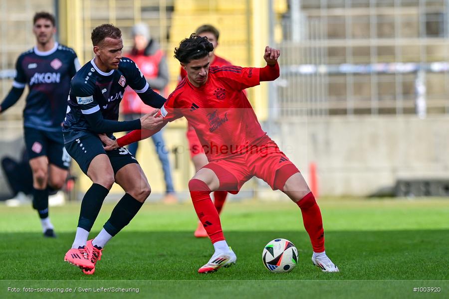 viertklassig, vierthöchste Spielklasse, Voetbal, Teamsport, Sport, Soccer, Saison 2024 2025, Profifußball, Männer, Mannschaftssport, München, Le Football, Herren, Germany, GER, Fußball, Futbol, Fussball, Fotball, Viertklassigkeit, Vierte Liga, Deutschland, DFB, DEU, Stadion an der Grünwalder Straße, Calcio, Regionalliga, Regionalliga Bayern, 2024/25, 01.03.2025, 23. Spieltag - Bild-ID: 1003920 viertklassig, vierthöchste Spielklasse, Voetbal, Teamsport, Sport, Soccer, Saison 2024 2025, Profifußball, Männer, Mannschaftssport, München, Le Football, Herren, Germany, GER, Fußball, Futbol, Fussball, Fotball, Viertklassigkeit, Vierte Liga, Deutschland, DFB, DEU, Stadion an der Grünwalder Straße, Calcio, Regionalliga, Regionalliga Bayern, 2024/25, 01.03.2025, 23. Spieltag - Bild-ID: 1003920