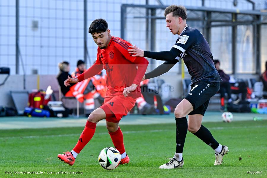 viertklassig, vierthöchste Spielklasse, Voetbal, Teamsport, Sport, Soccer, Saison 2024 2025, Profifußball, Männer, Mannschaftssport, München, Le Football, Herren, Germany, GER, Fußball, Futbol, Fussball, Fotball, Viertklassigkeit, Vierte Liga, Deutschland, DFB, DEU, Stadion an der Grünwalder Straße, Calcio, Regionalliga, Regionalliga Bayern, 2024/25, 01.03.2025, 23. Spieltag - Bild-ID: 1003961 viertklassig, vierthöchste Spielklasse, Voetbal, Teamsport, Sport, Soccer, Saison 2024 2025, Profifußball, Männer, Mannschaftssport, München, Le Football, Herren, Germany, GER, Fußball, Futbol, Fussball, Fotball, Viertklassigkeit, Vierte Liga, Deutschland, DFB, DEU, Stadion an der Grünwalder Straße, Calcio, Regionalliga, Regionalliga Bayern, 2024/25, 01.03.2025, 23. Spieltag - Bild-ID: 1003961