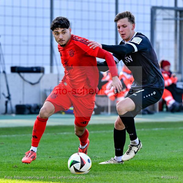 viertklassig, vierthöchste Spielklasse, Voetbal, Teamsport, Sport, Soccer, Saison 2024 2025, Profifußball, Männer, Mannschaftssport, München, Le Football, Herren, Germany, GER, Fußball, Futbol, Fussball, Fotball, Viertklassigkeit, Vierte Liga, Deutschland, DFB, DEU, Stadion an der Grünwalder Straße, Calcio, Regionalliga, Regionalliga Bayern, 2024/25, 01.03.2025, 23. Spieltag - Bild-ID: 1003962 viertklassig, vierthöchste Spielklasse, Voetbal, Teamsport, Sport, Soccer, Saison 2024 2025, Profifußball, Männer, Mannschaftssport, München, Le Football, Herren, Germany, GER, Fußball, Futbol, Fussball, Fotball, Viertklassigkeit, Vierte Liga, Deutschland, DFB, DEU, Stadion an der Grünwalder Straße, Calcio, Regionalliga, Regionalliga Bayern, 2024/25, 01.03.2025, 23. Spieltag - Bild-ID: 1003962