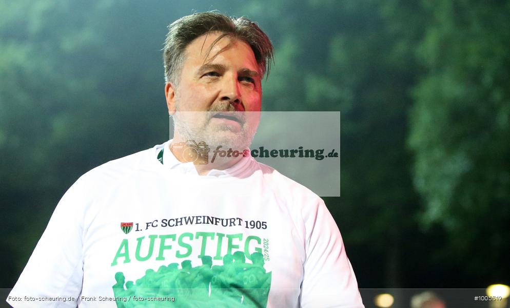 CT, viertklassig, vierthöchste Spielklasse, Voetbal, Teamsport, Sport, Soccer, Saison 2024 2025, Profifußball, Männer, Mannschaftssport, Schweinfurt, Le Football, Herren, Germany, GER, Fußball, Futbol, Fussball, Fotball, Viertklassigkeit, Vierte Liga, Deutschland, DFB, DEU, Sachs-Stadion, Calcio, Regionalliga, Regionalliga Bayern, 2024/25, 02.05.2025, 32. Spieltag - Bild-ID: 1005319