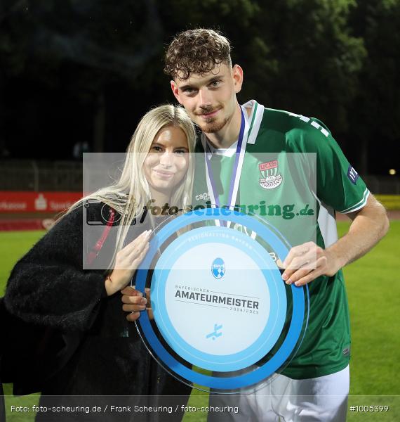 viertklassig, vierthöchste Spielklasse, Voetbal, Teamsport, Sport, Soccer, Saison 2024 2025, Profifußball, Männer, Mannschaftssport, Schweinfurt, Le Football, Herren, Germany, GER, Fußball, Futbol, Fussball, Fotball, Viertklassigkeit, Vierte Liga, Deutschland, DFB, DEU, Sachs-Stadion, Calcio, Regionalliga, Regionalliga Bayern, 2024/25, 16.05.2025, 34. Spieltag - Bild-ID: 1005399 viertklassig, vierthöchste Spielklasse, Voetbal, Teamsport, Sport, Soccer, Saison 2024 2025, Profifußball, Männer, Mannschaftssport, Schweinfurt, Le Football, Herren, Germany, GER, Fußball, Futbol, Fussball, Fotball, Viertklassigkeit, Vierte Liga, Deutschland, DFB, DEU, Sachs-Stadion, Calcio, Regionalliga, Regionalliga Bayern, 2024/25, 16.05.2025, 34. Spieltag - Bild-ID: 1005399