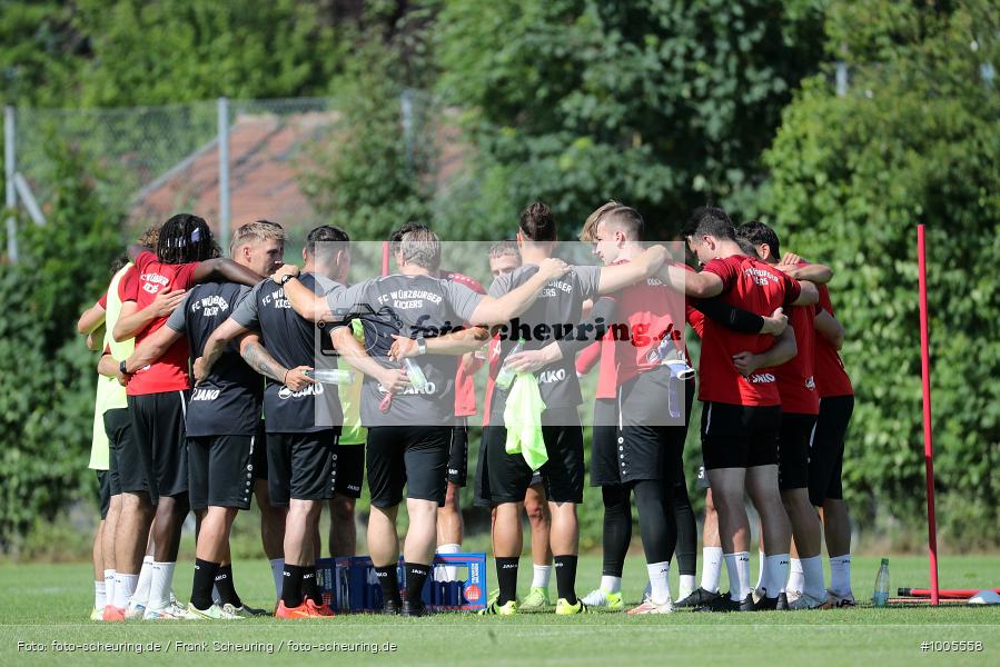 CT, viertklassig, vierthöchste Spielklasse, Voetbal, Teamsport, Sport, Soccer, Saison 2025 2026, Profifußball, Männer, Mannschaftssport, Würzburg, Le Football, Herren, Germany, GER, Fußball, Futbol, Fussball, Fotball, Viertklassigkeit, Vierte Liga, Deutschland, DFB, DEU, KRE Sportpark Sieboldshöhe, Calcio, Regionalliga, Regionalliga Bayern, 2025/26, 11.06.2025, Trainingsstart, Training, Auftakttraining - Bild-ID: 1005558 CT, viertklassig, vierthöchste Spielklasse, Voetbal, Teamsport, Sport, Soccer, Saison 2025 2026, Profifußball, Männer, Mannschaftssport, Würzburg, Le Football, Herren, Germany, GER, Fußball, Futbol, Fussball, Fotball, Viertklassigkeit, Vierte Liga, Deutschland, DFB, DEU, KRE Sportpark Sieboldshöhe, Calcio, Regionalliga, Regionalliga Bayern, 2025/26, 11.06.2025, Trainingsstart, Training, Auftakttraining - Bild-ID: 1005558