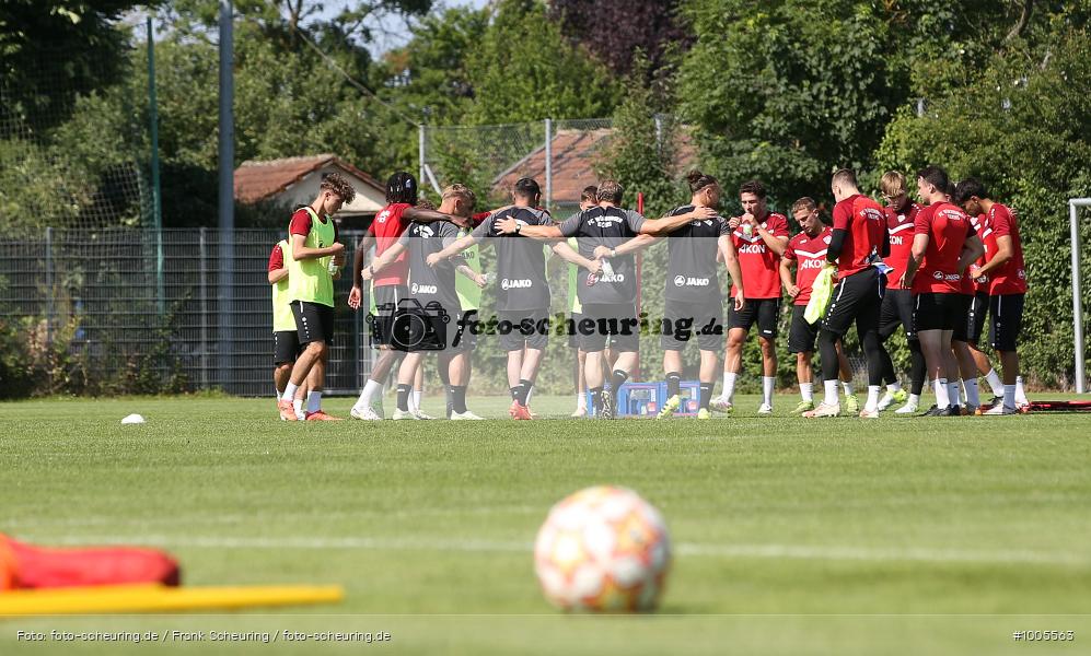 CT, viertklassig, vierthöchste Spielklasse, Voetbal, Teamsport, Sport, Soccer, Saison 2025 2026, Profifußball, Männer, Mannschaftssport, Würzburg, Le Football, Herren, Germany, GER, Fußball, Futbol, Fussball, Fotball, Viertklassigkeit, Vierte Liga, Deutschland, DFB, DEU, KRE Sportpark Sieboldshöhe, Calcio, Regionalliga, Regionalliga Bayern, 2025/26, 11.06.2025, Trainingsstart, Training, Auftakttraining - Bild-ID: 1005563 CT, viertklassig, vierthöchste Spielklasse, Voetbal, Teamsport, Sport, Soccer, Saison 2025 2026, Profifußball, Männer, Mannschaftssport, Würzburg, Le Football, Herren, Germany, GER, Fußball, Futbol, Fussball, Fotball, Viertklassigkeit, Vierte Liga, Deutschland, DFB, DEU, KRE Sportpark Sieboldshöhe, Calcio, Regionalliga, Regionalliga Bayern, 2025/26, 11.06.2025, Trainingsstart, Training, Auftakttraining - Bild-ID: 1005563