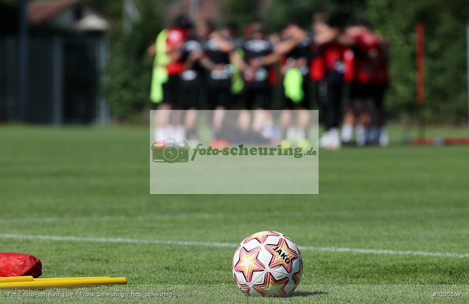 CT, viertklassig, vierthöchste Spielklasse, Voetbal, Teamsport, Sport, Soccer, Saison 2025 2026, Profifußball, Männer, Mannschaftssport, Würzburg, Le Football, Herren, Germany, GER, Fußball, Futbol, Fussball, Fotball, Viertklassigkeit, Vierte Liga, Deutschland, DFB, DEU, KRE Sportpark Sieboldshöhe, Calcio, Regionalliga, Regionalliga Bayern, 2025/26, 11.06.2025, Trainingsstart, Training, Auftakttraining - Bild-ID: 1005569 CT, viertklassig, vierthöchste Spielklasse, Voetbal, Teamsport, Sport, Soccer, Saison 2025 2026, Profifußball, Männer, Mannschaftssport, Würzburg, Le Football, Herren, Germany, GER, Fußball, Futbol, Fussball, Fotball, Viertklassigkeit, Vierte Liga, Deutschland, DFB, DEU, KRE Sportpark Sieboldshöhe, Calcio, Regionalliga, Regionalliga Bayern, 2025/26, 11.06.2025, Trainingsstart, Training, Auftakttraining - Bild-ID: 1005569
