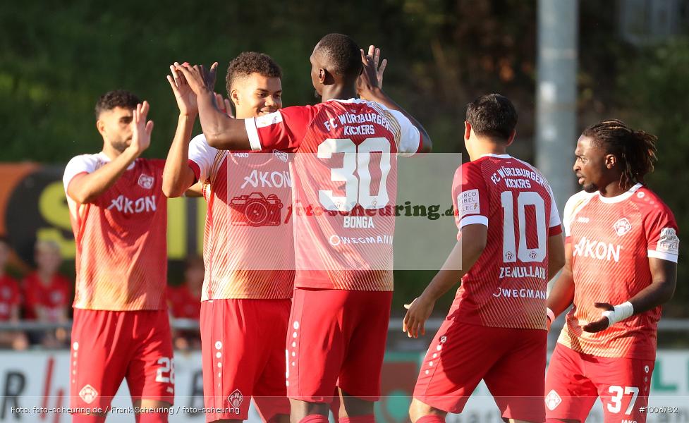 viertklassig, vierthöchste Spielklasse, Voetbal, Teamsport, Sport, Soccer, Saison 2025 2026, Profifußball, Männer, Mannschaftssport, Buchbach, Le Football, Herren, Germany, GER, Fußball, Futbol, Fussball, Fotball, Viertklassigkeit, Vierte Liga, Deutschland, DFB, DEU, SMR-Arena, Calcio, Regionalliga, Regionalliga Bayern, 2025/26, 08.08.2025, 3. Spieltag - Bild-ID: 1006782 viertklassig, vierthöchste Spielklasse, Voetbal, Teamsport, Sport, Soccer, Saison 2025 2026, Profifußball, Männer, Mannschaftssport, Buchbach, Le Football, Herren, Germany, GER, Fußball, Futbol, Fussball, Fotball, Viertklassigkeit, Vierte Liga, Deutschland, DFB, DEU, SMR-Arena, Calcio, Regionalliga, Regionalliga Bayern, 2025/26, 08.08.2025, 3. Spieltag - Bild-ID: 1006782
