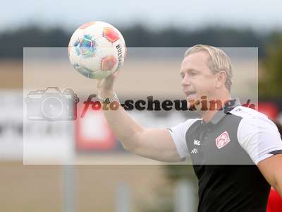 Fotos von SpVgg Hankhofen-Hailing - FC Würzburger Kickers auf foto-scheuring.de